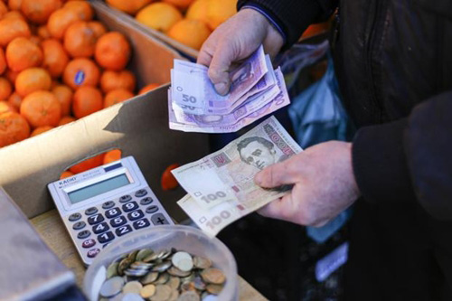 Đồng nội tệ Ukraine rớt giá kỷ lục 